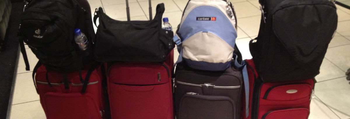 Rejseforsikring sikrer passagerer imod kufferter, som disse der ikke er kommet på flyet